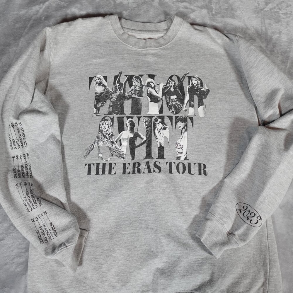 Taylor Swift The Eras Tour Crewneck Sweatshirt Mens XL Slim Fit Music Gray
